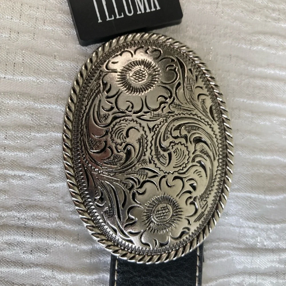 Illuma Western Tooled Leather Belt with Large Silver Engraved Buckle